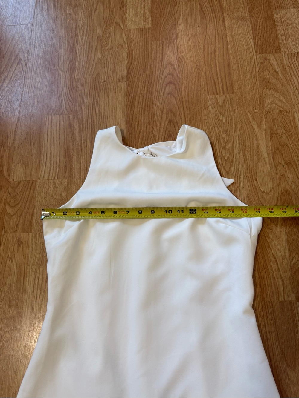Sam Edelman Classic White Sleeveless Bow Back Sheath Dress - Size 4 ( NWT ) - Picture 10 of 15